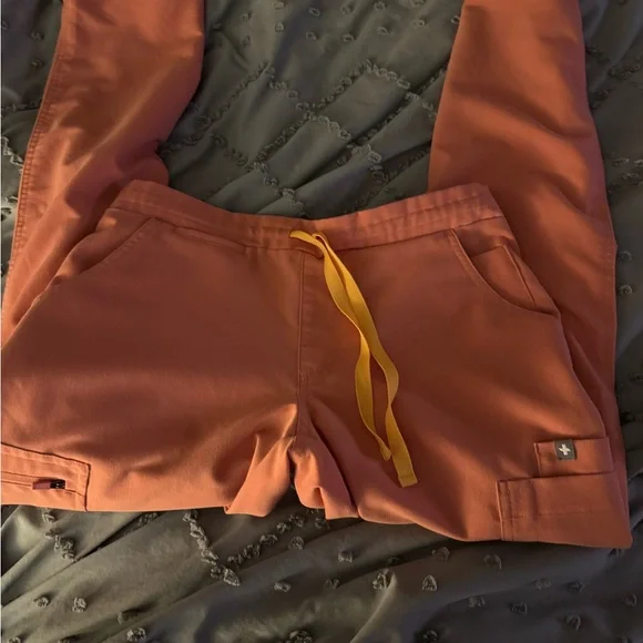 Figs Bright Orange Scrub Set - Picture 5 of 6